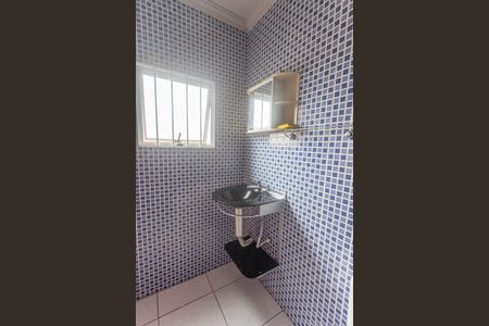 Casa à venda com 300m², 4 quartos e 2 vagasBanheiro da suíte 2 