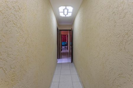 Casa à venda com 300m², 4 quartos e 2 vagasCorredor 