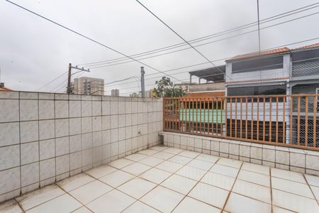 Casa à venda com 300m², 4 quartos e 2 vagasVaranda do quarto 4 