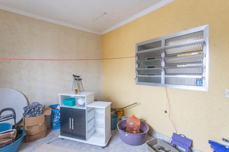 Casa à venda com 300m², 4 quartos e 2 vagasQuarto de serviço 