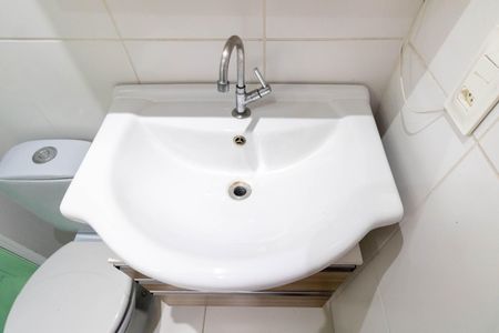 Apartamento para alugar com 62m², 2 quartos e sem vaga Apartamento para alugar com 62m², 2 quartos e sem vagaBanheiro