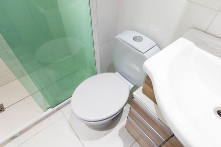 Apartamento para alugar com 62m², 2 quartos e sem vaga Apartamento para alugar com 62m², 2 quartos e sem vagaBanheiro