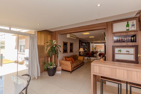 Sala de apartamento à venda com 3 quartos, 200m² em Santana, Porto Alegre