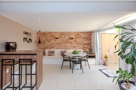 Sala de apartamento à venda com 3 quartos, 200m² em Santana, Porto Alegre