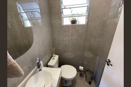 Casa de condomínio para alugar com 60m², 2 quartos e 1 vagaLavabo