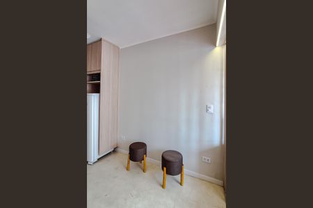 Sala de kitnet/studio para alugar com 1 quarto, 25m² em Vila Pompéia, São Paulo