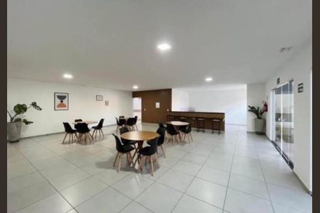 Apartamento para alugar com 56m², 2 quartos e 1 vaga Apartamento para alugar com 56m², 2 quartos e 1 vagaÁrea comum - Salão de festas