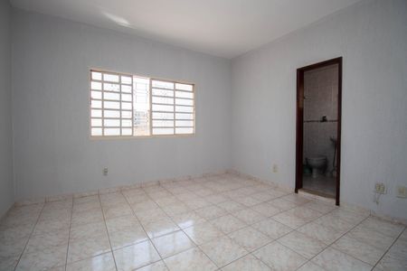 Casa para alugar com 280m², 4 quartos e 4 vagasSuíte 1