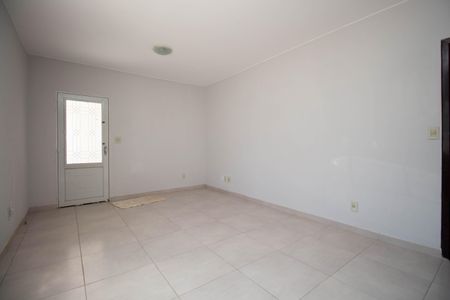 Sala 1 de casa para alugar com 4 quartos, 270m² em Taguatinga Sul (taguatinga), Brasília