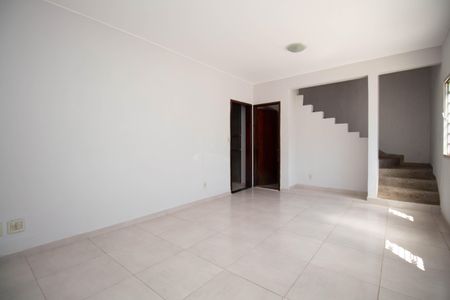Sala 1 de casa para alugar com 4 quartos, 270m² em Qse 8, Brasília