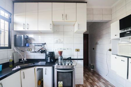 Casa para alugar com 150m², 3 quartos e 2 vagas Casa para alugar com 150m², 3 quartos e 2 vagasCozinha