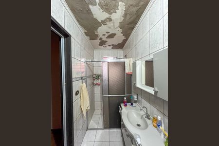 Casa à venda com 170m², 2 quartos e 2 vagasBanheiro