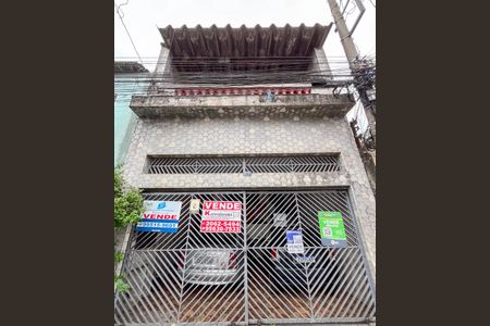 Casa à venda com 170m², 2 quartos e 2 vagasFachada