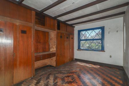 Casa à venda com 240m², 4 quartos e 2 vagasQuarto