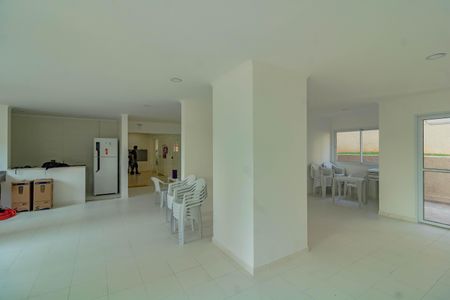 Apartamento para alugar com 34m², 2 quartos e sem vaga