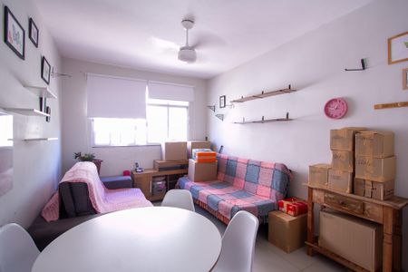 Apartamento para alugar com 56m², 2 quartos e 1 vaga Apartamento para alugar com 56m², 2 quartos e 1 vagaSala