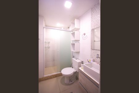 Apartamento para alugar com 56m², 2 quartos e 1 vaga Apartamento para alugar com 56m², 2 quartos e 1 vagaBanheiro