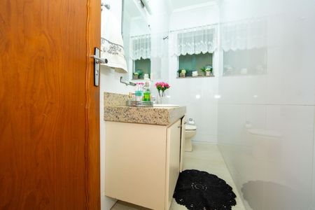 Casa à venda com 480m², 4 quartos e 6 vagas Casa à venda com 480m², 4 quartos e 6 vagasBANHEIRO1