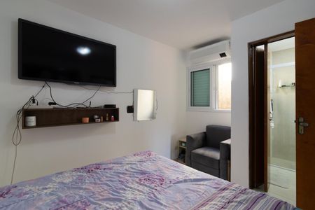 Casa de condomínio à venda com 96m², 3 quartos e 2 vagas Casa de condomínio à venda com 96m², 3 quartos e 2 vagasSuíte