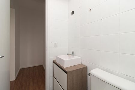Banheiro de apartamento para alugar com 1 quarto, 40m² em Teresópolis, Porto Alegre