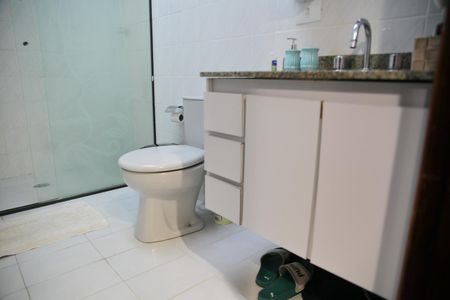 Apartamento à venda com 100m², 3 quartos e 3 vagasBanheiro 