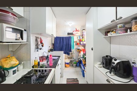 Apartamento à venda com 57m², 2 quartos e 1 vagaCozinha e área de serviço