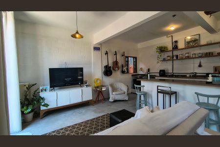 Sala de casa de condomínio à venda com 1 quarto, 42m² em Recreio dos Bandeirantes, Rio de Janeiro