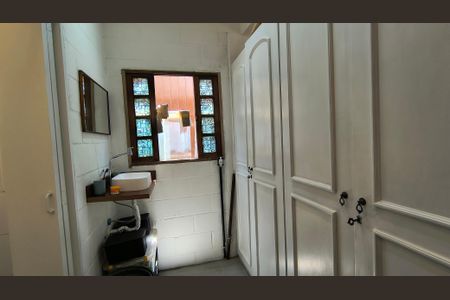 Banheiro de casa de condomínio à venda com 1 quarto, 42m² em Recreio dos Bandeirantes, Rio de Janeiro