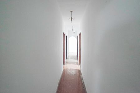 Casa para alugar com 360m², 3 quartos e 2 vagas Casa para alugar com 360m², 3 quartos e 2 vagasCorredor