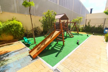 Apartamento para alugar com 32m², 2 quartos e sem vaga Apartamento para alugar com 32m², 2 quartos e sem vagaÁrea comum - Playground