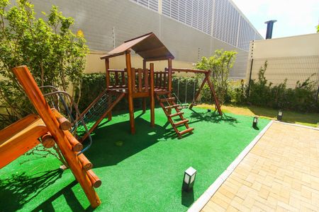 Apartamento para alugar com 32m², 2 quartos e sem vaga Apartamento para alugar com 32m², 2 quartos e sem vagaÁrea comum - Playground