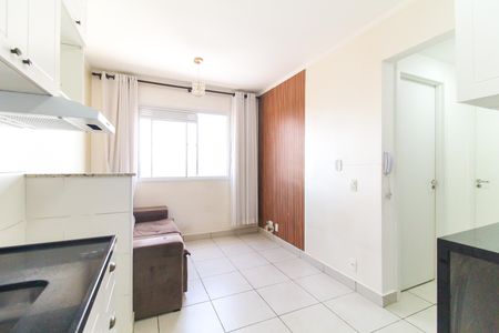 Sala/Cozinha de apartamento para alugar com 2 quartos, 32m² em Vila Nova Curuca, São Paulo