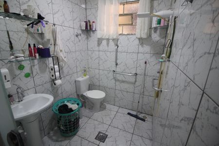 Casa para alugar com 105m², 2 quartos e 10 vagasBanheiro