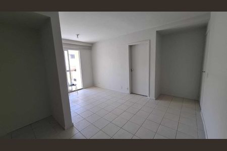 Sala de apartamento para alugar com 2 quartos, 68m² em Jacarepaguá, Rio de Janeiro