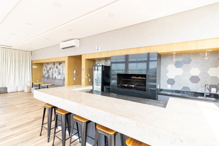 Apartamento para alugar com 61m², 2 quartos e 1 vagaÁrea comum - Salão de festas