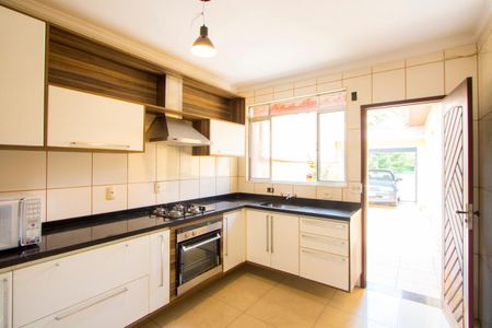 Casa à venda com 127m², 3 quartos e 4 vagasCozinha