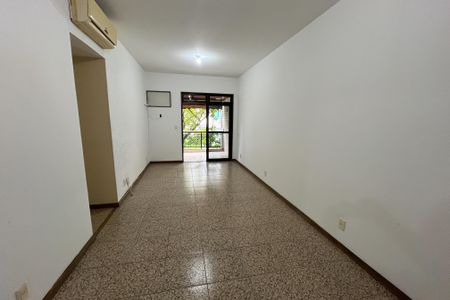 Apartamento para alugar com 3 quartos, 108m² em Jardim Carioca, Rio de Janeiro