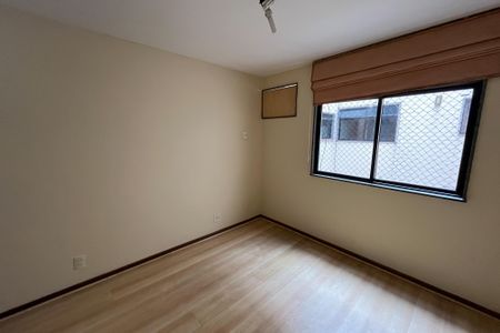Apartamento para alugar com 108m², 3 quartos e 2 vagas Apartamento para alugar com 108m², 3 quartos e 2 vagasQuarto 3