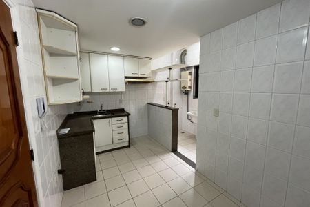 Apartamento para alugar com 108m², 3 quartos e 2 vagas Apartamento para alugar com 108m², 3 quartos e 2 vagasCozinha