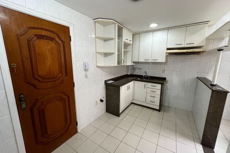 Apartamento para alugar com 108m², 3 quartos e 2 vagas Apartamento para alugar com 108m², 3 quartos e 2 vagasCozinha