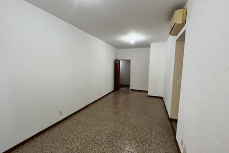 Apartamento para alugar com 108m², 3 quartos e 2 vagas Apartamento para alugar com 108m², 3 quartos e 2 vagasSala