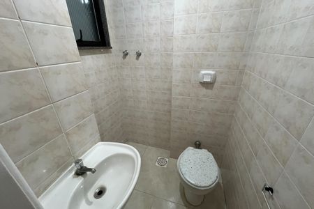 Apartamento para alugar com 108m², 3 quartos e 2 vagas Apartamento para alugar com 108m², 3 quartos e 2 vagasBanheiro de serviço