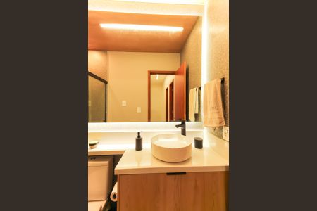 Casa de condomínio à venda com 100m², 3 quartos e 1 vagaBanheiro