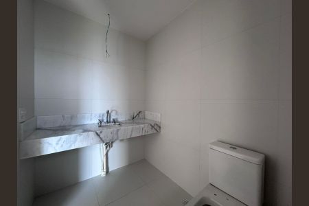 Apartamento à venda com 155m², 3 quartos e 3 vagasBanheiro da Suíte 3