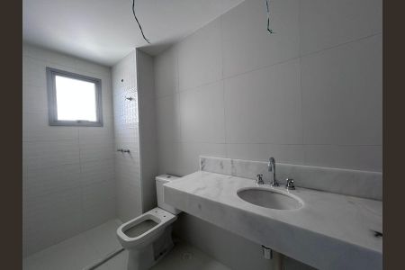 Apartamento à venda com 155m², 3 quartos e 3 vagasBanheiro da Suíte 1