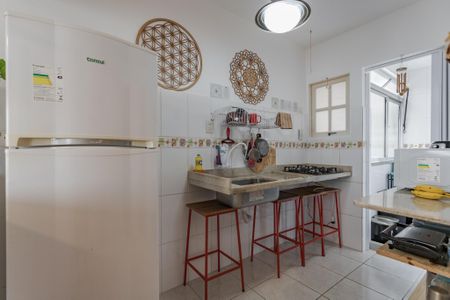 Apartamento à venda com 54m², 2 quartos e 1 vagaCozinha e Área de Serviço