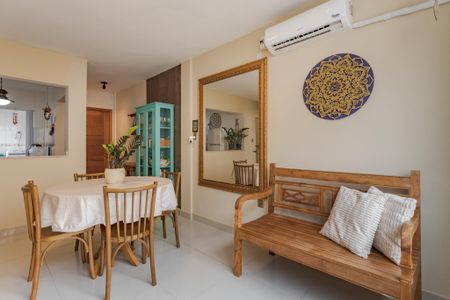 Sala de apartamento à venda com 2 quartos, 54m² em Higienópolis, Porto Alegre