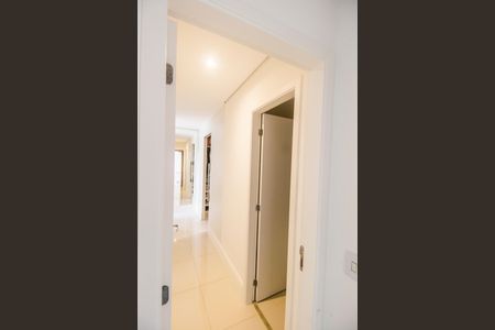 Apartamento à venda com 96m², 2 quartos e 2 vagasCorredor