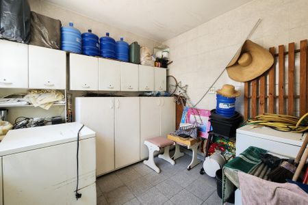 Casa à venda com 205m², 2 quartos e 3 vagasÁrea de Serviço 