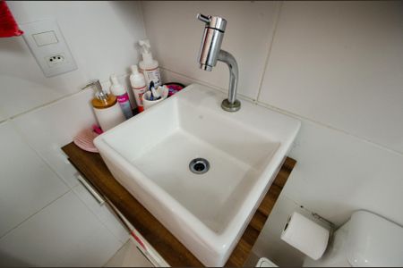 Apartamento à venda com 45m², 2 quartos e sem vagaBanheiro